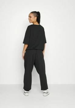 Jordan Prix Distinctifs ESSEN PANT - Pantalon de survêtement pantalons haute femme 19 Jordan Prix Distinctifs ESSEN PANT - Pantalon de survêtement pantalons haute femme -Jordan Soldes Boutique 39be1d4626054d179f4267f5267cb15b