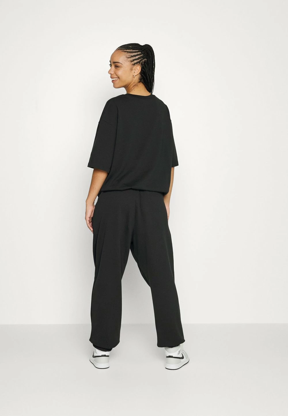 Jordan Prix Distinctifs ESSEN PANT - Pantalon de survêtement pantalons haute femme 6 Jordan Prix Distinctifs ESSEN PANT - Pantalon de survêtement pantalons haute femme – Image 4