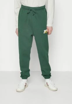 Jordan PANT - Pantalon de survêtement Prix d’Amis pantalons haute homme