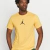 Prix Réduit Jordan JUMPMAN CREW - T-shirt imprimé vêtements basket-ball homme 1 Prix Réduit Jordan JUMPMAN CREW - T-shirt imprimé vêtements basket-ball homme -Jordan Soldes Boutique 5837d58247eb4d1ebb11cf4412f19e68