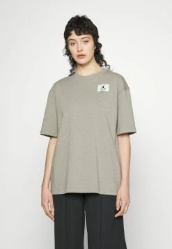 Jordan ESSEN TEE - T-shirt basique Prix Exclusifs t-shirts et tops col rond femme