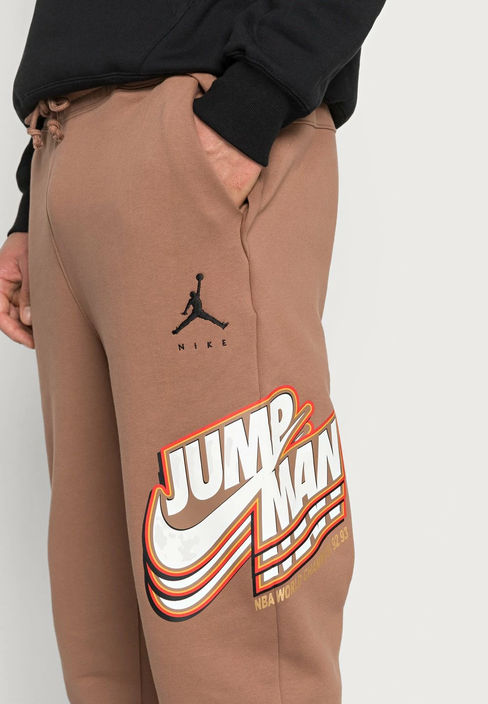 Jordan PANT - Pantalon de survêtement Prix Affortable pantalons normale homme 7 Jordan PANT - Pantalon de survêtement Prix Affortable pantalons normale homme – Image 5