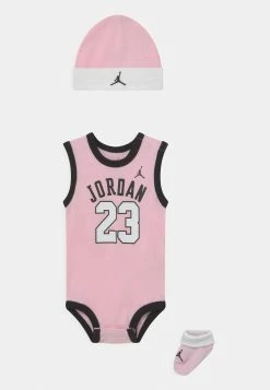 JORDAN 23 SET UNISEX - Bonnet Prix Gelé accessoires basket-ball -Jordan Soldes Boutique 9c04fea630534afca91eafa9c0893914