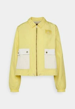 Faible Prix Jordan ESSEN WOVEN - Veste légère vestes col à revers femme 19 Faible Prix Jordan ESSEN WOVEN - Veste légère vestes col à revers femme -Jordan Soldes Boutique f60fe7d71add4e40a85552f4ce72b094